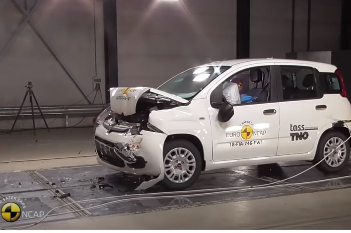 Crash test Fiat Panda cuma dapat 0 bintang