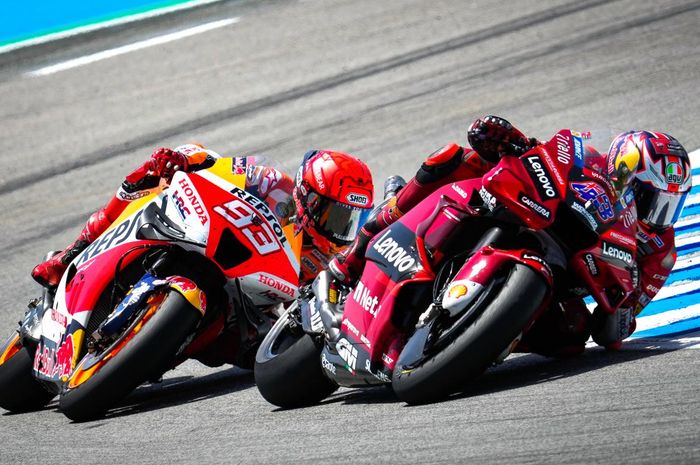 Jack Miller melakoni duel dengan Marc Marquez dalam perebutan posisi podium di MotoGP Spanyol 2022