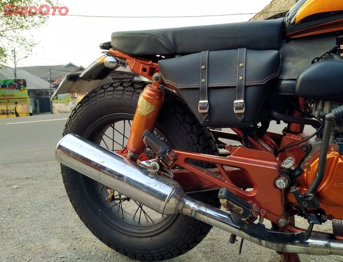 Japstyle kece basis Honda Tiger pasang sidebag