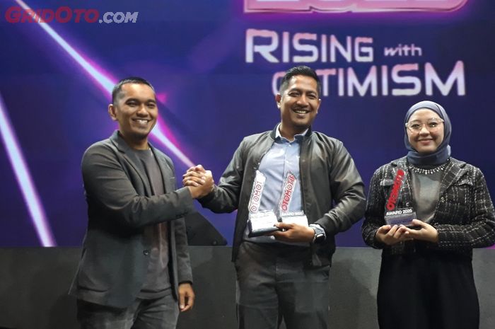 Pemberian penghargaan untuk APM roda dua di Indonesia