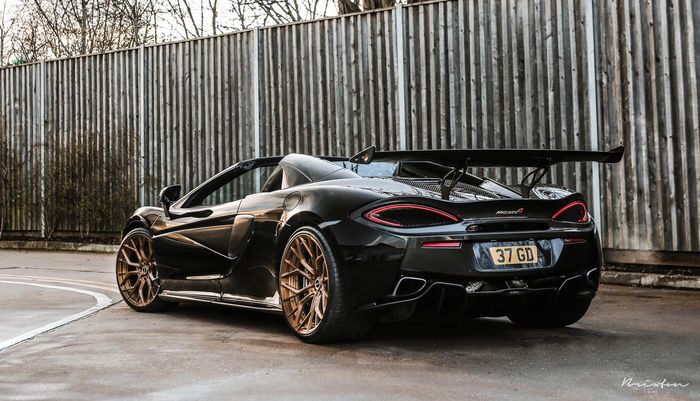 Modifikasi McLaren 570S Spider tampil keren pakai pelek Brixton Forged 20 inci