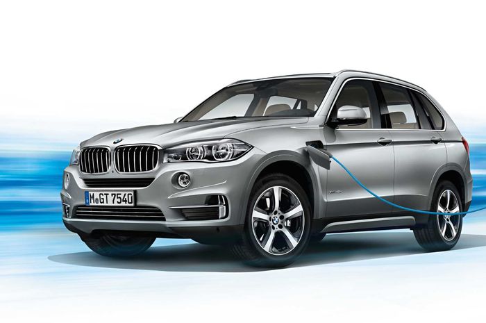 Ilustrasi. BMW X5 xDrive40e iPerformance