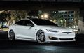 Tesla Model S Gaya Simpel Sporty, Efek Add-on Karbon dan Pelek ADV.1