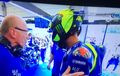 Gara-gara Kru Pit Lambat Ganti Ban, Valentino Rossi Terima Nasib Start ke-12 di MotoGP Inggris