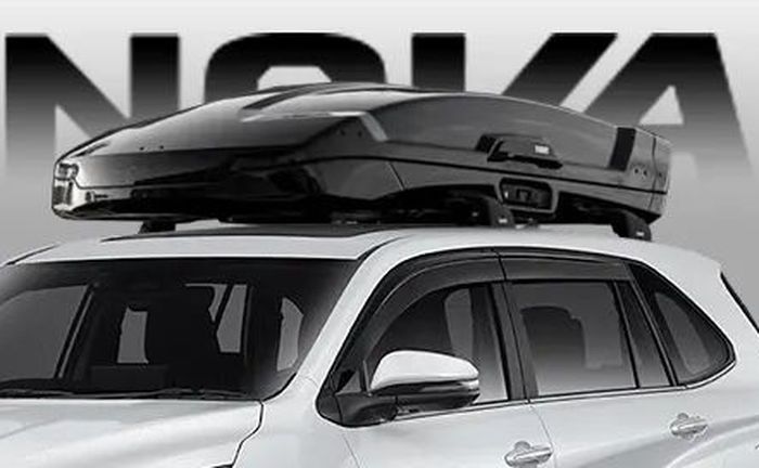 Digital modifikasi Toyota Kijang Innova Zenix dipasangi roof box jumbo di atap