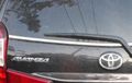 Tips Gampang Membersihkan Emblem Mobil Toyota Avanza Yang Kusam