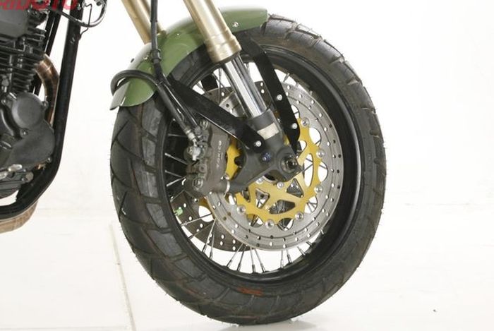 Modifikasi Yamaha Scorpio Tracker Army Look, bagian kaki depan