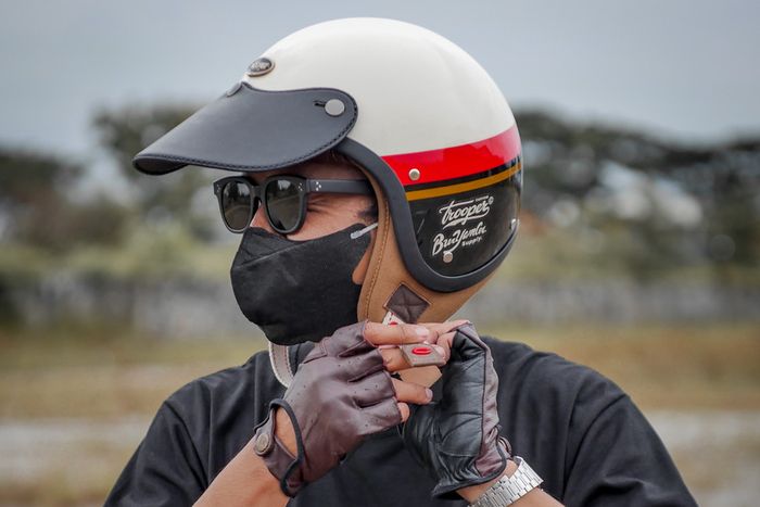 Trooper Custom Hawkey Helmet
