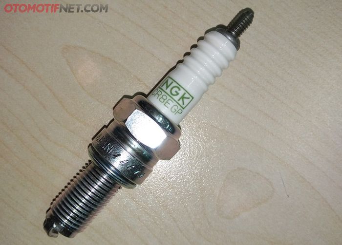 Wajib tahu, cara membaca kode busi yang benar