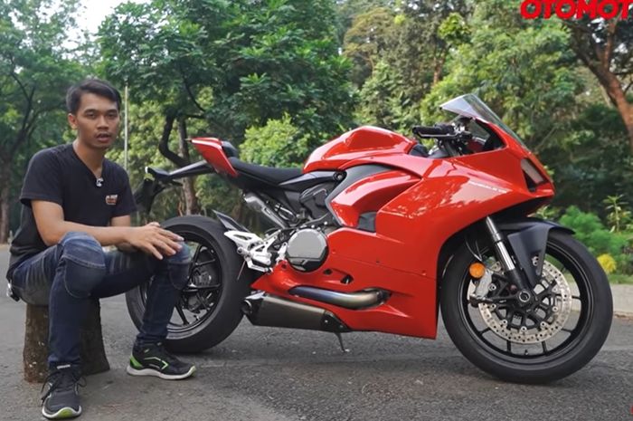 Review Otomotif TV edisi Ducati Panigale V2