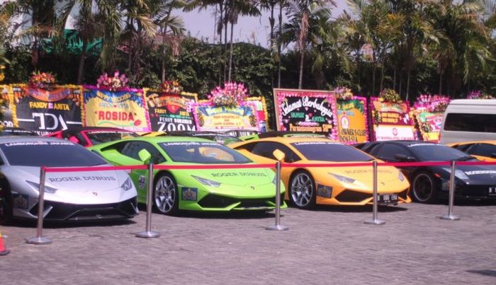 Deretan Lamborghini kondangan di Solo