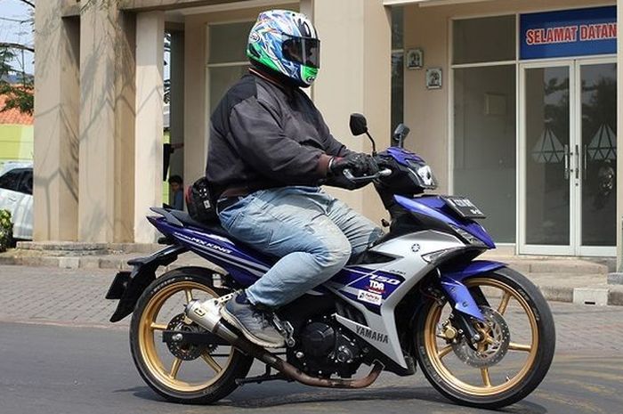Yamaha MX-king aman buat biker berbobot lebih