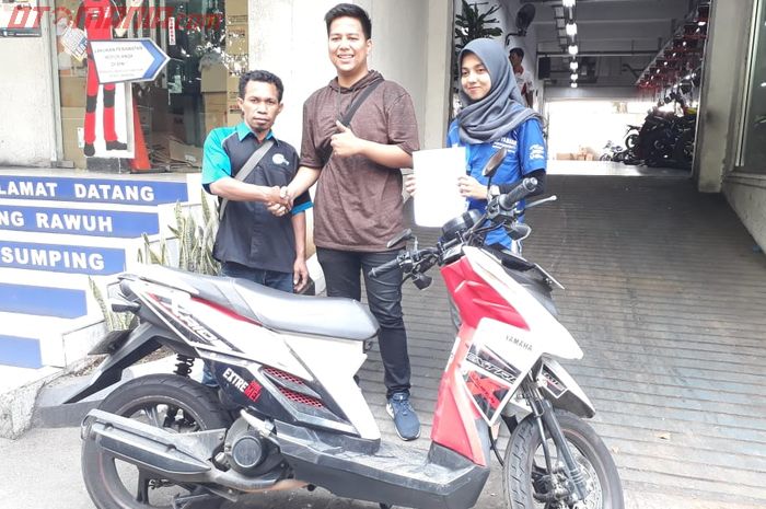 Konsumen yang ikut dalam program tukar tambah bersama yamaha di DDS Yamaha