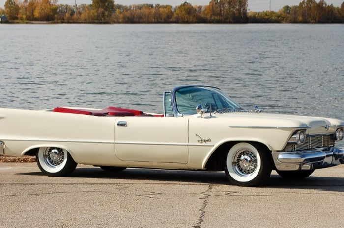Chrysler Imperial lansiran 1958