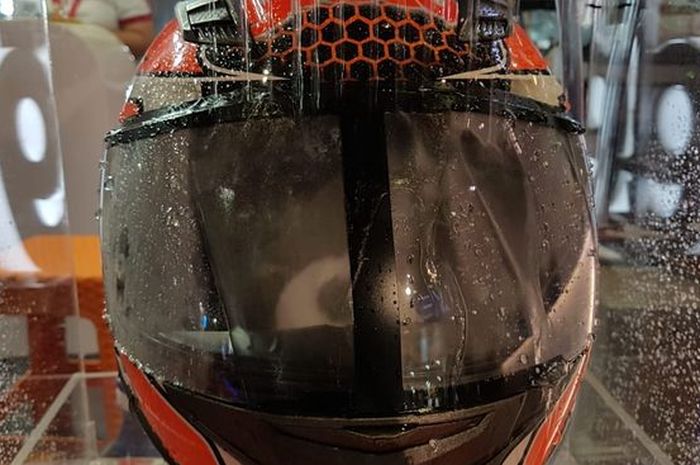 Ilustrasi Visor helm jadi anti embun