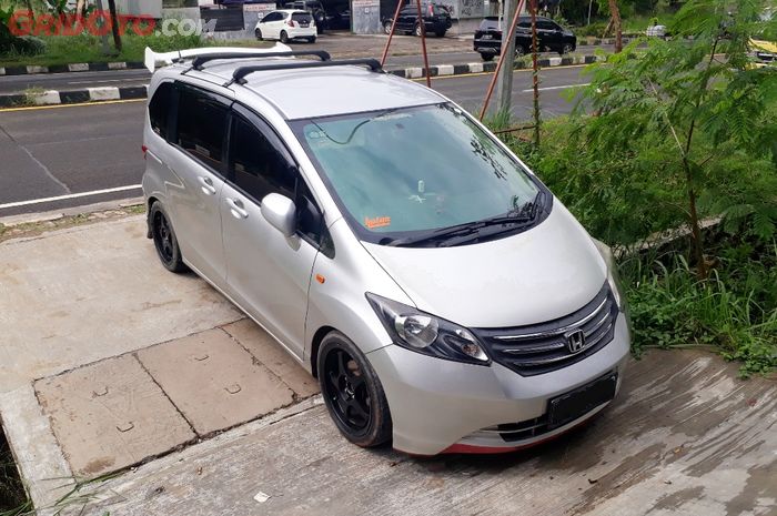 Ilustrasi Honda Freed