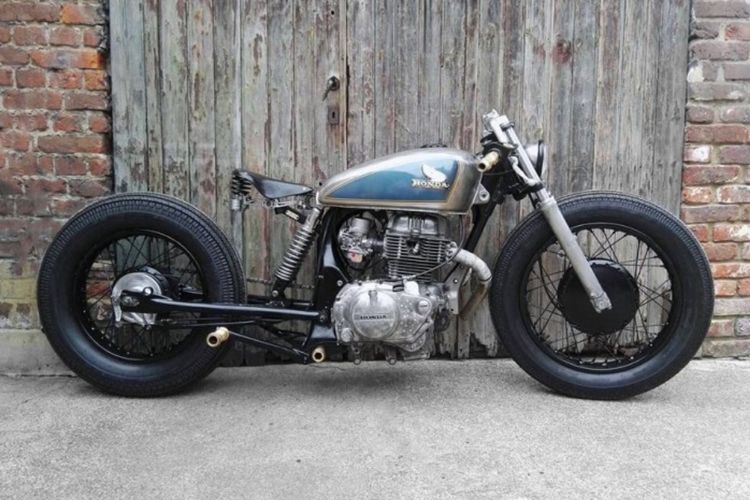 Honda Cb400 Cafe Racer Nyentrik Pakai Sadel Sepeda Antik Semua Halaman Gridoto Com