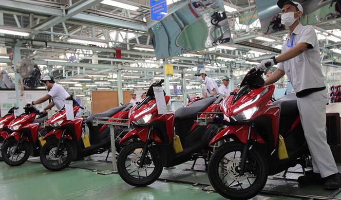 Skutik Honda Vario 125 dan 150 