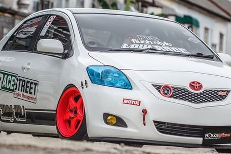 Toyota Vios Berubah Kaki Ceper Terlihat Seperti Hampir Cium Aspal Semua Halaman Gridoto Com