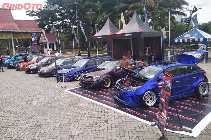 jajaran mobil keren dari bengkel Creative Auto Modified Pekanbaru