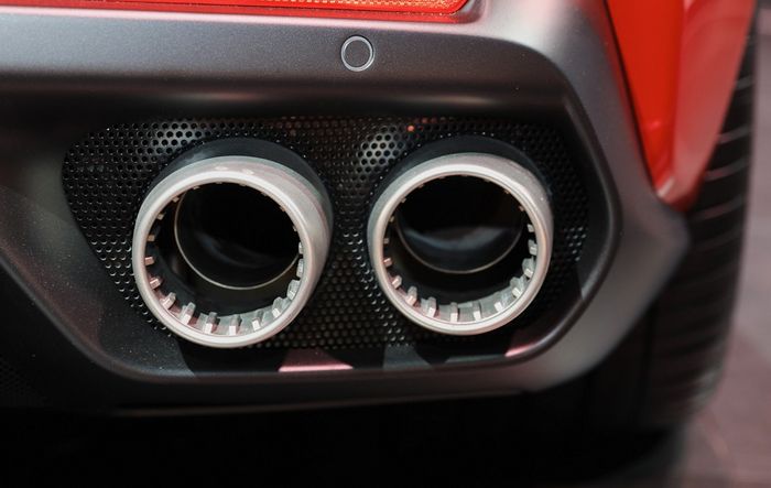 Lubang Knalpot Ferrari Portofino