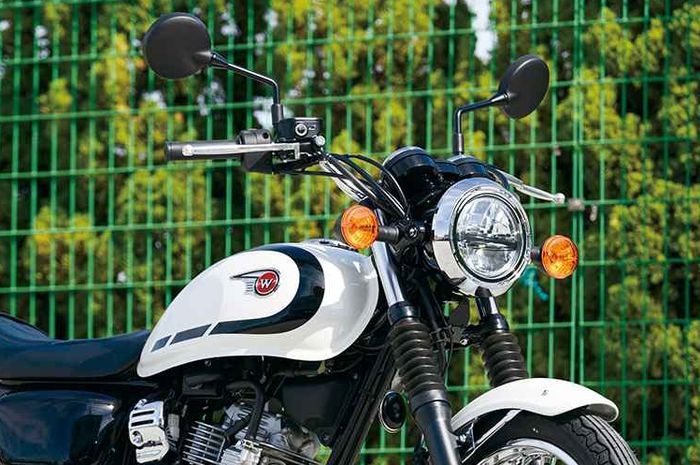 Kakak Kawasakui W175 yakni W230 versi 2025 akhirnya meluncur