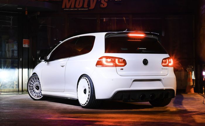 Tampilan belakang modifikasi WV Golf Mk6 GTI 