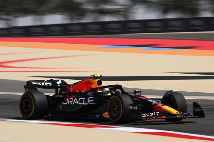 Pembalap tim Red Bull, Sergio Perez mengaku senang dengan hasil tes F1 2023 Bahrain hari terakhir, Sabtu (25/2