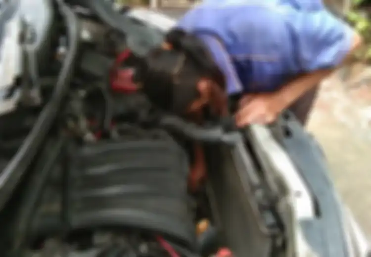 Begini Cara Benar Membersihkan Kisi-kisi Radiator Mobil Bekas Pasca Mudik Lebaran