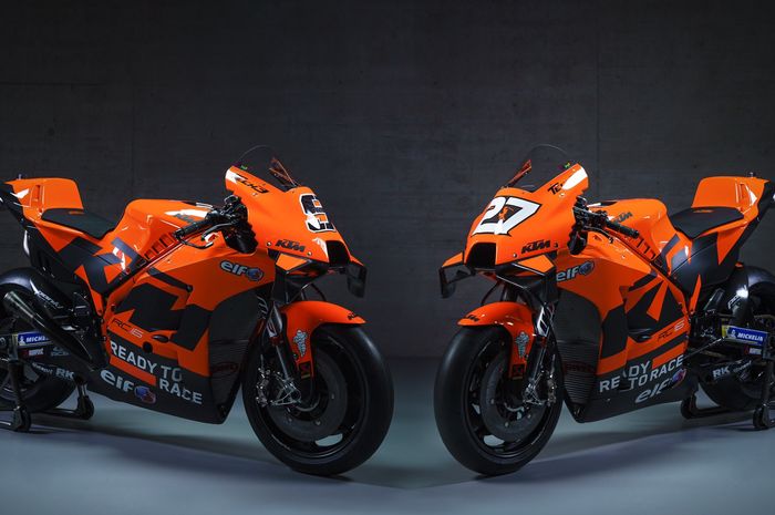 Tech3 KTM Factory Racing akan punya duet berbeda di musim depan. Pengumuman pembalap MotoGP 2022 bikin pembalap sekarang kesal. 
