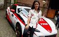 Otorace: Sabrina Sameh, Pembalap Motor Cewek yang Direkrut TTI Buat Ikut Slalom Mobil 