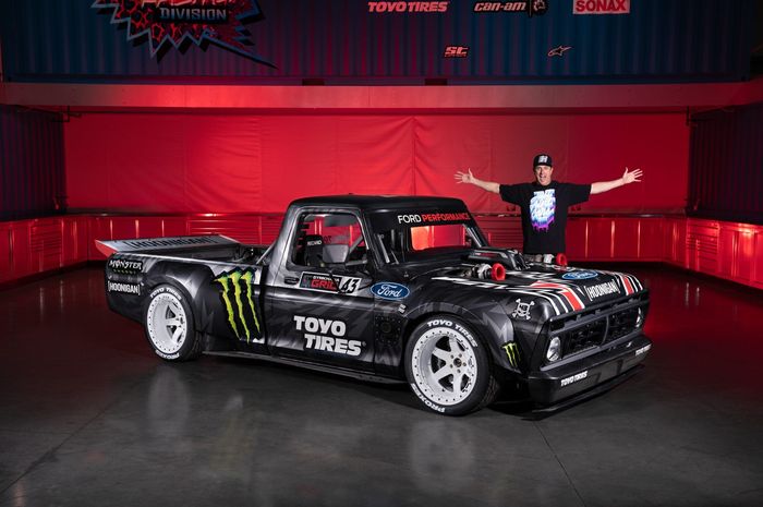 Modifikasi Ford F-150 Hoonitruck milik Ken Block dijual dengan harga fantastis