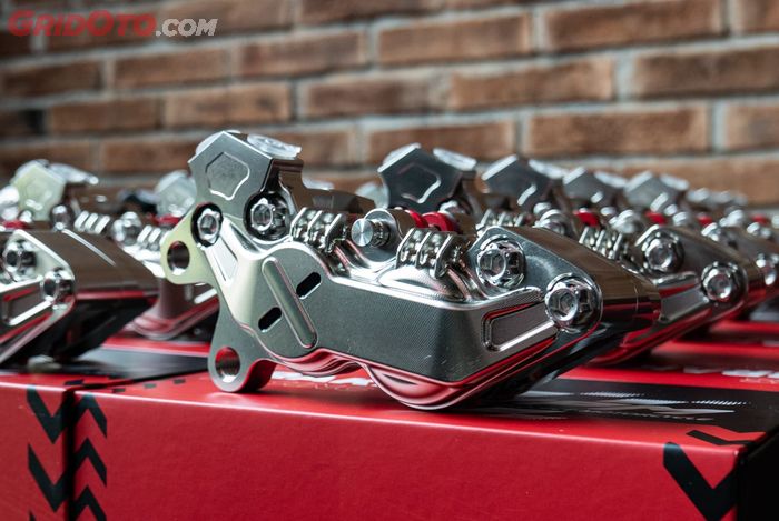 Kaliper XRider tersedia 4 pilihan model dengan 2 piston atau 4 piston