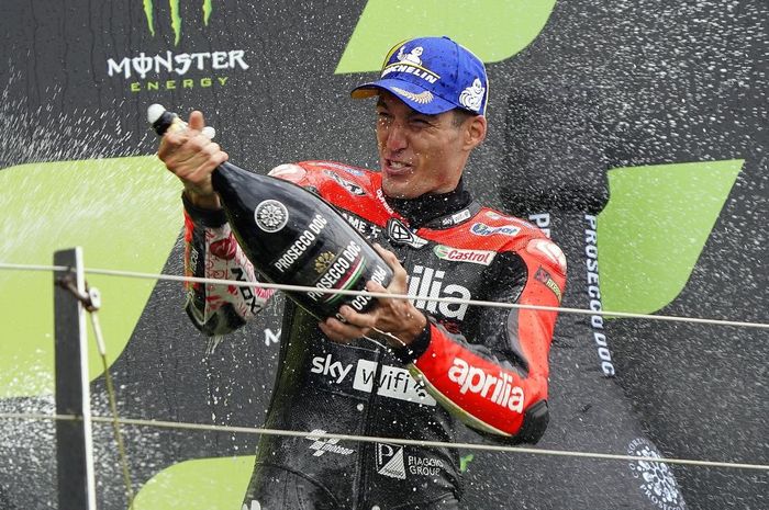 Aleix Espargaro yakin bisa mendapatkan podium lagi bersama Aprilia untuk balapan di MotoGP Aragon 2021 akhir pekan ini. 