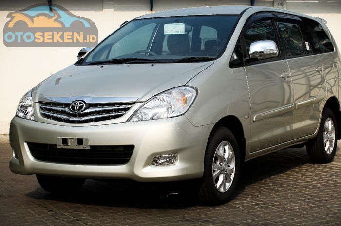 Ilustrasi Toyota Kijang Innova diesel