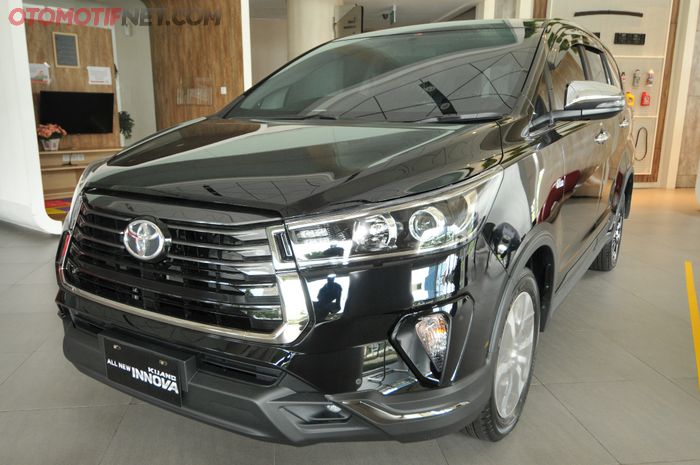 Toyota New Kijang Innova Venturer