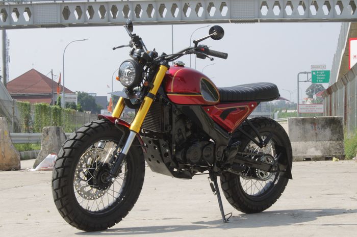 Custom cb 150 r deals