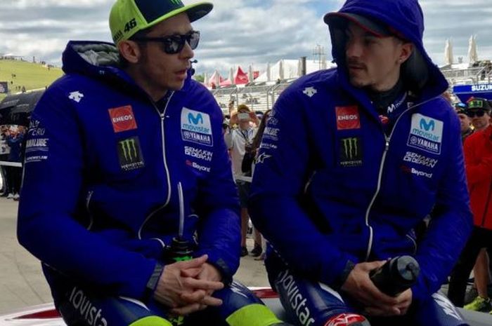 Valentino Rossi dan Maverick Vinales pembalap tim Movistar Yamaha MotoGP