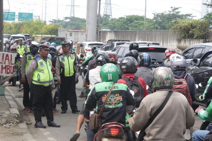 Razia Kendaraan di Jakarta dihentikan sementara