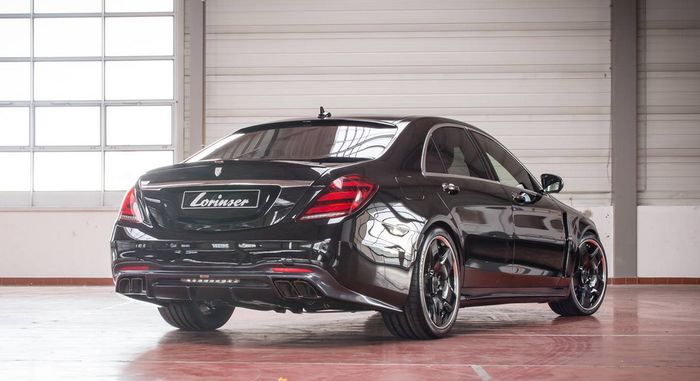 Mercedes-Benz S-Class facelift pakai body kit 