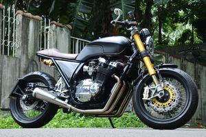 Suzuki Gsx 750 Police Tampil Nakal Ala Cafe Racer Berkaki Gambot Gridoto Com
