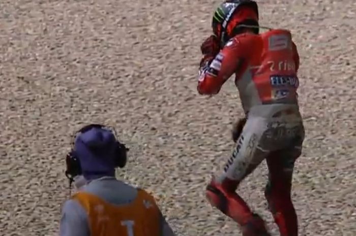 Jorge Lorenzo terjatuh di 10 lap terakhir