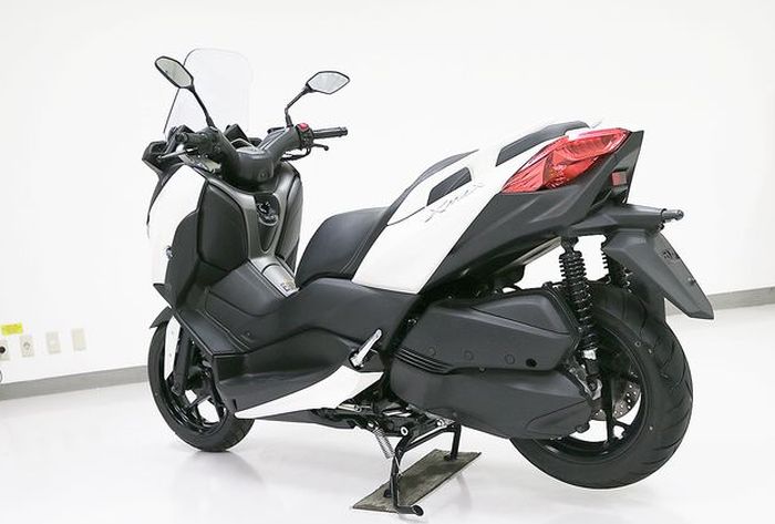 Yamaha XMAX 