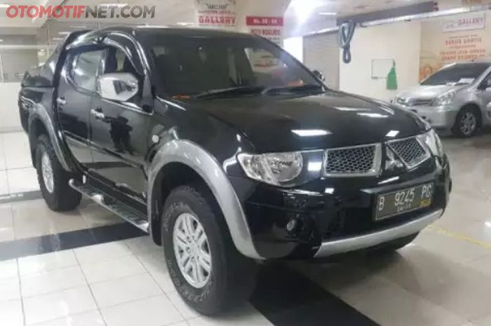 Mitsubishi Triton lansiran 2012, transmisi otomatis, penggerak 4x4