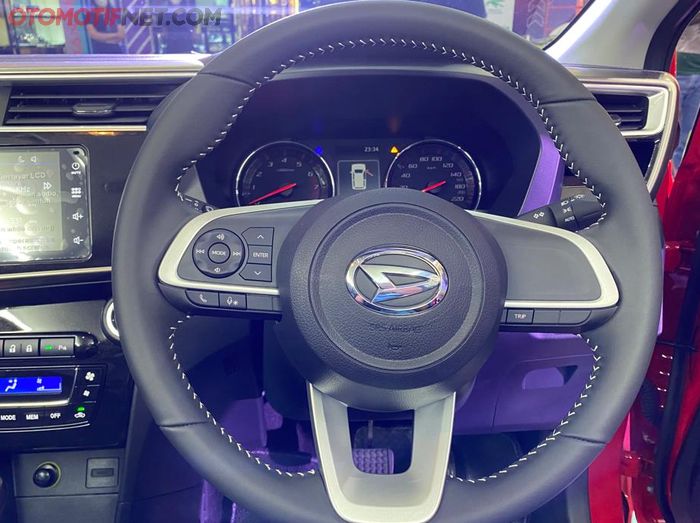 New Sirion dengan  Steering Wheel Design