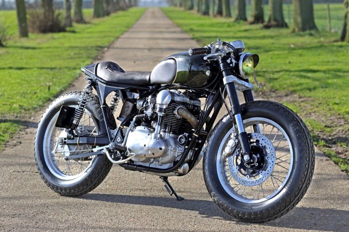 Kawasaki W650 custom brat cafe dari Old Empire Motorcycles