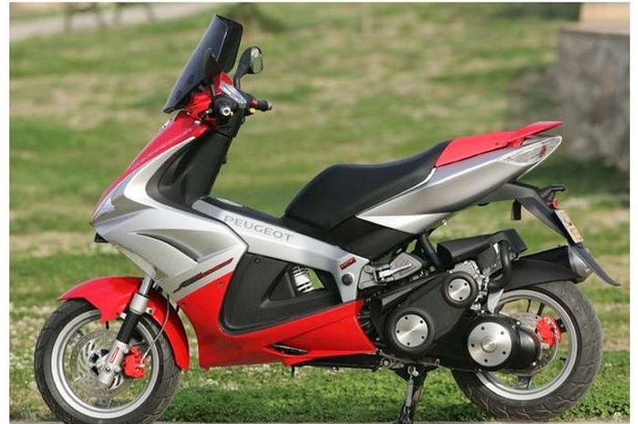 JetForce merupakan skutik bermesin 125 cc