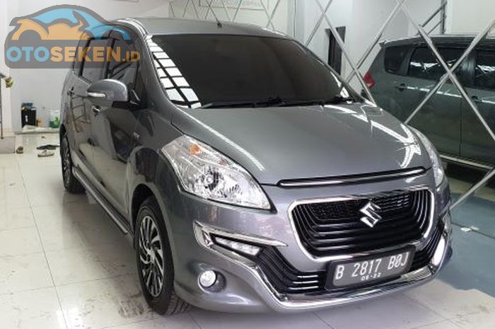 Spesifikasi dan kisaran harga Suzuki Ertiga Dreza tahun 2016 seken.