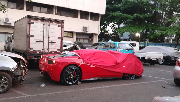 Ferrari 458 Italia di Subdit Gakkum Ditlantas Polda Metro Jaya di Pancoran, Jakarta Selatan