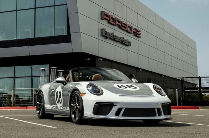 Porsche 991 produksi terakhir dilelang untuk bantu lawan Corona
